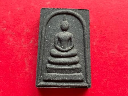 Wealth amulet B.E.2551 Phra Somdej Bai Lan powder amulet by LP Phaeo (SOM625)