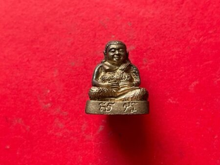 Wealth amulet B.E.2535 Phra Sangkhajai Nawaloha amulet with beautiful condition (MON806)