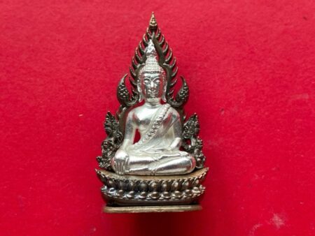 Wealth B.E.2555 Phra Phuttha Chinnarat silver color amulet with Nawaloha arch – Emperor Batch (SOM630)
