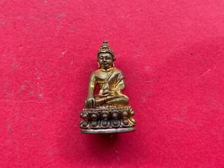 Wealth amulet B.E.2549 Phra Chaiwat Sitthatho Nawaloha amulet by Wat Baromniwas (PKR134)