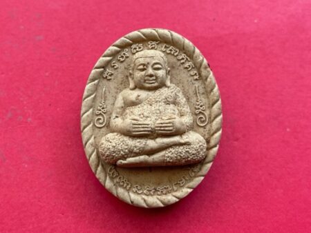 Wealth amulet B.E.2555 Phra Sangkhajai Maha Lap holy powder amulet by LP Pichet (MON829)