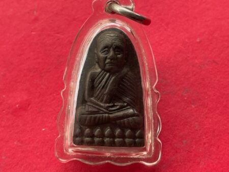 Wealth amulet B.E.2555 LP Boonnah Nawaloha amulet with Kring in beautiful condition (MON824)