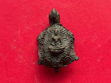 Wealth amulet B.E.2519 Phaya Tao Ruen Maha Lap or magical turtle lead amulet by LP Sim (GOD357)