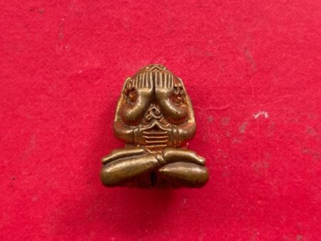 Wealth amulet B.E.2557 Phra Pidta Yant Yoong Khwan Fah amulet by LP Thongpool (PID233)