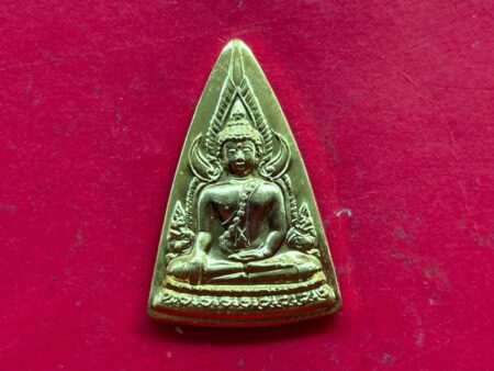 Wealth amulet Phra Phuttha Chinnarat copper amulet with gold color by Wat Suthat – mother batch (SOM663)