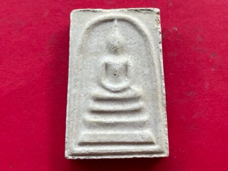 Wealth amulet B.E.2531 Phra Somdej holy powder in big imprint with beautiful condition (SOM671)