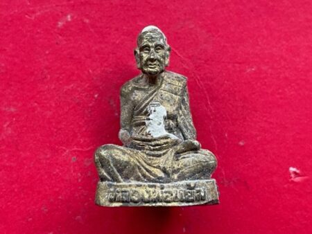 Wealth amulet B.E.2556 LP Yam with Guman Thong brass amulet – 99 years old batch (MON906)