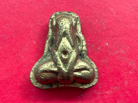 Rare amulet B.E.2503 Phra Pidta Maha Ut holy powder amulet with gold color by LP Thongyu – First batch (PID249)