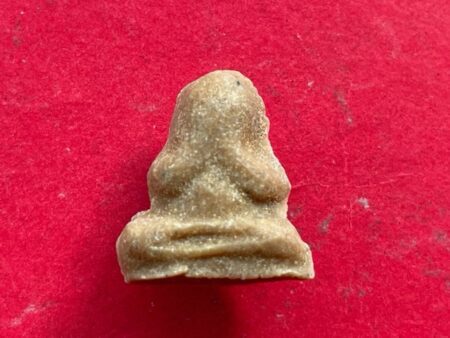 Rare amulet B.E.2520 Phra Pidta holy powder amulet in small imprint by LP Thongsook (PID248)
