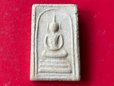 Wealth Thai amulet B.E.2516 Phra Somdej Arahant holy powder amulet by Wat Ratchasittharam (SOM721)