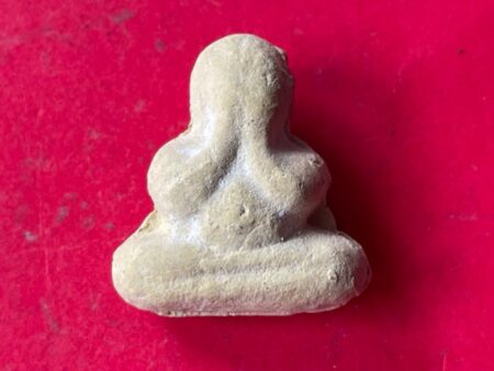 Protect amulet Phra Pidta holy powder amulet with beautiful condition by Wat Saphansoong – Sao Ha batch (PID254)