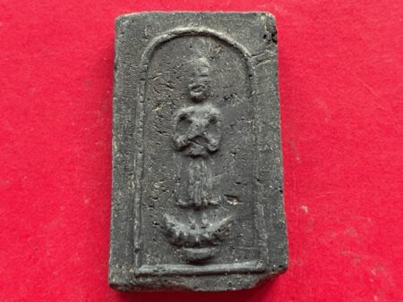 Wealth amulet B.E.2499 Daily Buddha holy soil amulet in Friday imprint by Mae Chee Boonruen (SOM725)