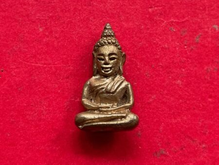 Wealth amulet B.E.2537 Phra Phutthajarn Nawaloha amulet in Krabi face imprint (PKR164)