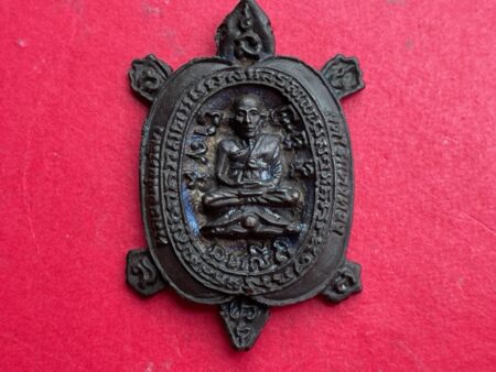 Wealth amulet B.E.2537 Phaya Tao Ruen or turtle Nawaloha amulet – Sook Jai Batch (MON961)