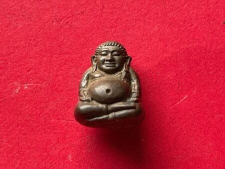 Wealth amulet B.E.2543 Phra Sangkhajai Nawaloha amulet in small imprint by Somdej Phra Yannasangworn (MON980)