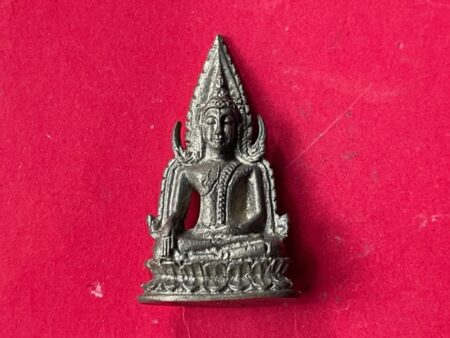 Wealth amulet B.E.2541 Phra Phuttha Chinnarat Nawaloha amulet with beautiful condition by LP Somchai (PKR169)
