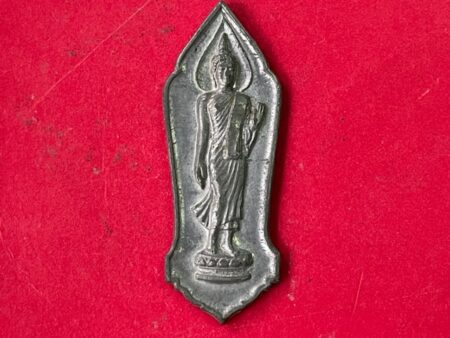 Wealth amulet B.E.2500 Phra Srisakaya Thodsaphonyan lead amulet in beautiful condition (SOM764)