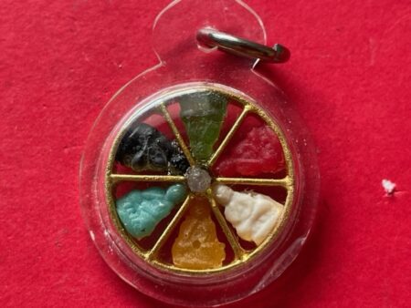 Rare amulet B.E.2510 Lak Ha Hook plastic amulet in beautiful condition by LP Phojang (GOD415)
