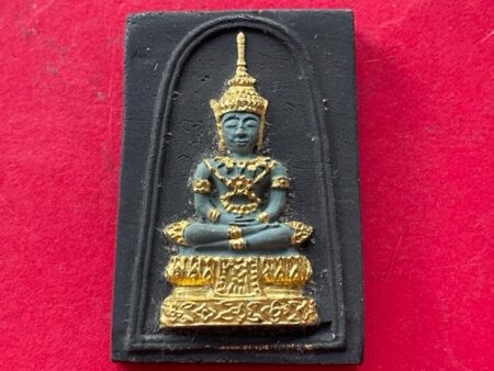 Wealth amulet B.E.2513 Phra Kaewmorakot holy powder amulet with beautiful condition by LP Jao Khun Nor (SOM776)