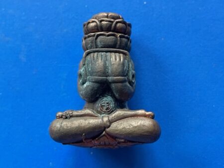 Wealth amulet B.E.2550 Phra Pidta Srimaharat Phang Phrakran bronze amulet in big imprint by LP Chot (PID281)