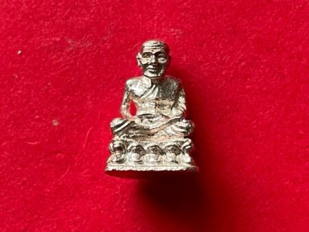 Protect amulet B.E.2535 LP Thuad silver amulet in small imprint with beautiful condition by Wat Changhai (MON961)