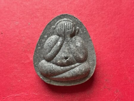 Wealth amulet B.E.2539 Phra Pidta Maha Lap Lek Lai powder amulet with Lek Lai Ta Rad by LP Samrit (PID284)