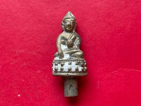 Wealth amulet B.E.2557 Phra Kring Chalong Samanasak brass amulet with stalk by LP Wirut (PKR180)