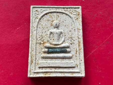 Wealth amulet B.E.2542 Phra Somdej Rung Rueng holy powder amulet with Takrut by LP Rueng (SOM834)