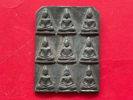 Rare amulet B.E.2490 Phra Kao Nang Phaya lead amulet with beautiful condition by LP Than – First batch (SOM844)