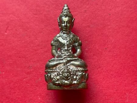 Wealth amulet B.E.2549 Jatukham Ramathep bronze amulet with beautiful condition by LP Chot (GOD449)