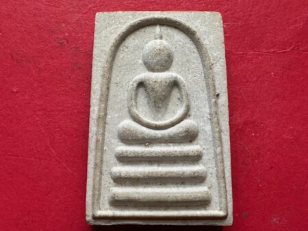 Wealth amulet B.E.2535 Phra Somdej with LP Pae pattern holy powder amulet by LP Pae (SOM892)