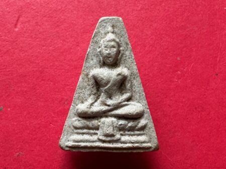 Wealth Thai amulet B.E.2530 Phra Nang Phaya holy powder amulet by LP Thoob (SOM897)