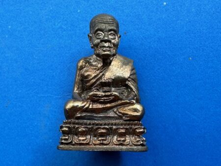Protect amulet B.E.2542 LP Thuad Nawaloha amulet with Kring by LP Thong (MON1070)