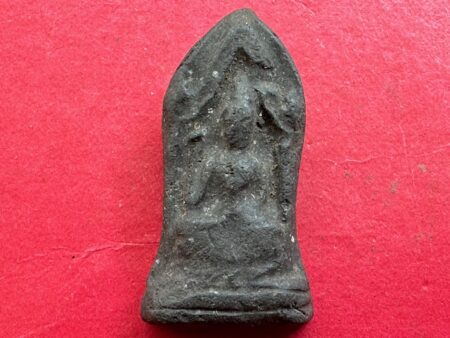 Rare Thai amulet B.E.2496 Phra Phuttha Kwak holy soil amulet by LP Tao – First batch (SOM903)