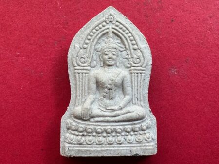 Wealth amulet B.E.2547 Phra Phuttha Chinnarat holy powder amuket in Sema shape – covered gold batch (SOM905)