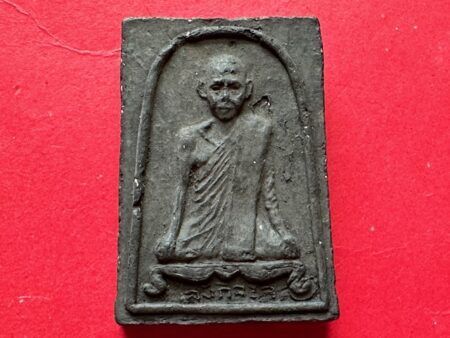 Rare amulet B.E.2500 LP Sangkitjo holy powder amulet in black color with beautiful condition (MON1084)