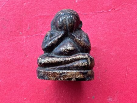 Rare amulet B.E.2520 Phra Pidta holy powder amulet with hand writing Yant by LP Prasit – First batch (PID299)