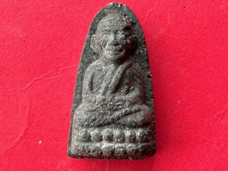 Protect amulet B.E.2539 LP Thuad holy powder amulet with holy Yant by Wat Changhai (MON1086)