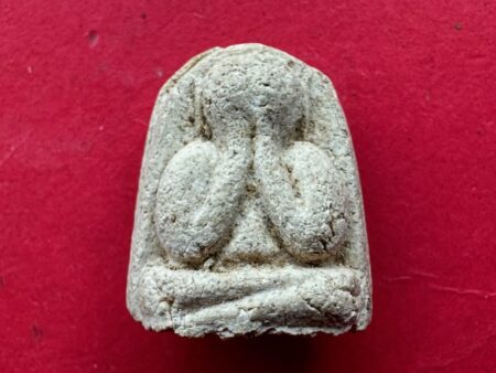 Rare amulet B.E.2510 Phra Pidta Hau Krasoon holy powder amulet by LP Noi (PID297)