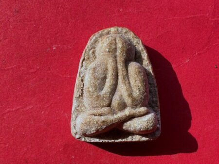 Protect amulet B.E.2522 Phra Pidta Maha Lap holy powder amulet by LP Nai (PID301)