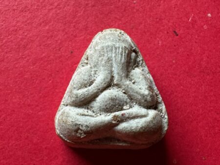 Wealth amulet B.E.2517 Phra Pidta Nami holy powder amulet by LP See (PID305)
