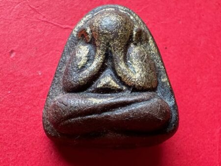 Wealth amulet B.E.2510 Phra Pidta Lang Bab holy powder amulet with beautiful condition by LP Parn (PID306)