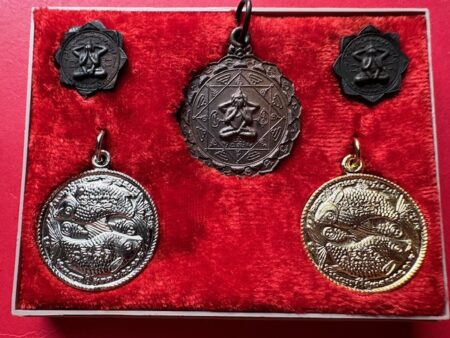Rare amulet B.E.2523 set of Phra Pidta Maha Ut copper coins and magical fish copper coins with beautiful condition by LP Thongdam (PID311)