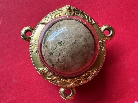 Rare Thai amulet B.E.2517 Look Om Phong Prai Guman holy powder amulet with heavy golden casing in big size by LP Tim (TAK226)