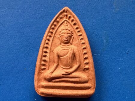 Wealth amulet B.E.2558 Phra Suphan Lang Phan holy soil amulet with beautiful condition (SOM964)