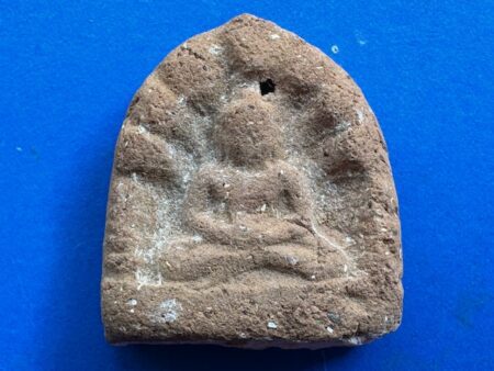 Wealth amulet B.E.2495 Phra Nak Prok Suriyamunee holy soil amulet by LP Aun (SOM685)