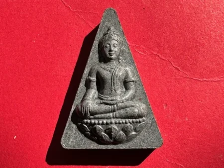 Wealth amulet B.E.2547 Phra Nang Phaya holy powder amulet in black color (NEW023)
