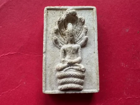 Wealth amulet B.E.2536 Phra Nak Prok holy powder amulet by LP Kasem (SOM720)