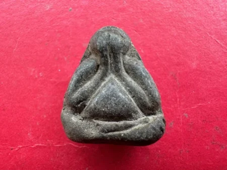 Protect amulet B.E.2514 Phra Pidta holy powder amulet by Wat Bangpakok (PID334)