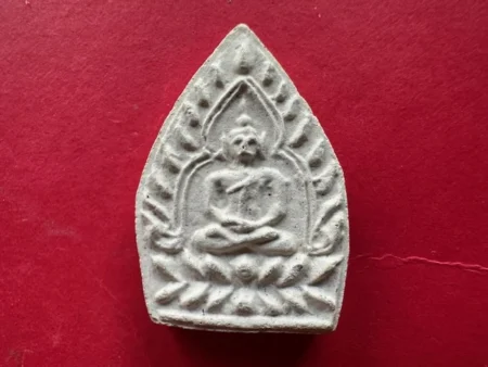 Wealth amulet B.E.2559 Phra Phong Jao Sau holy powder amulet by Wat Klangbangkaew – build dam batch (SOM728)